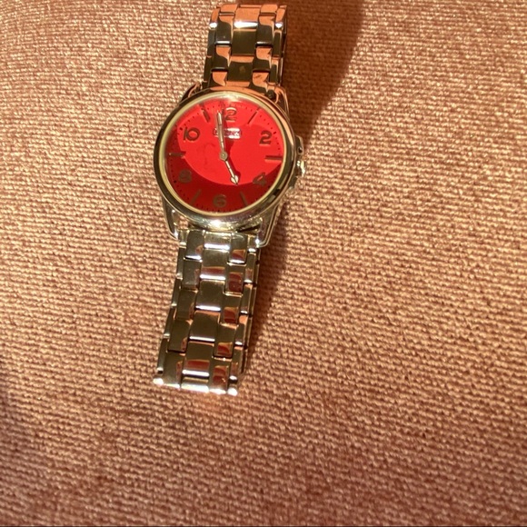 New Coach Watch with Pink Face - Picture 3 of 4